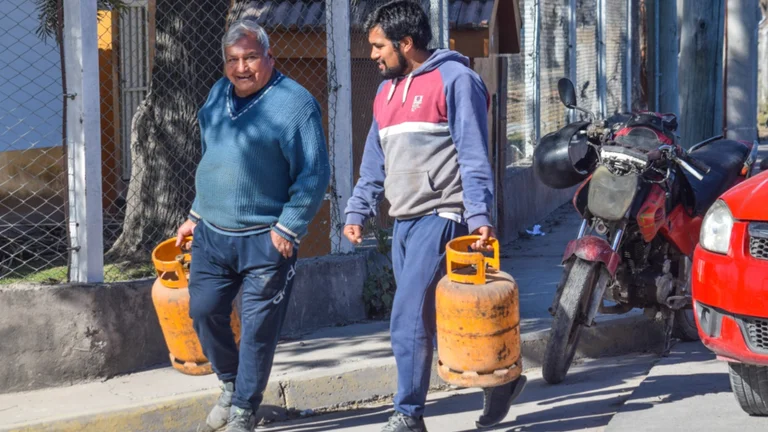 En un día se disparó más un 40 por ciento el precio de las garrafas en Salta