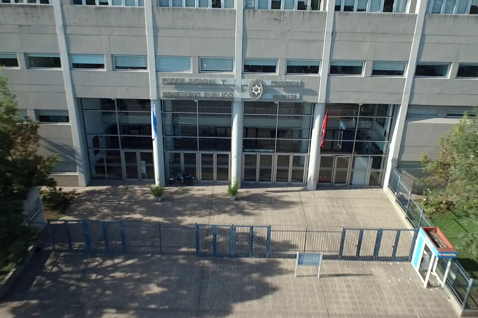 Piden el sobreseimiento de una mujer que mató a su pareja en defensa propia