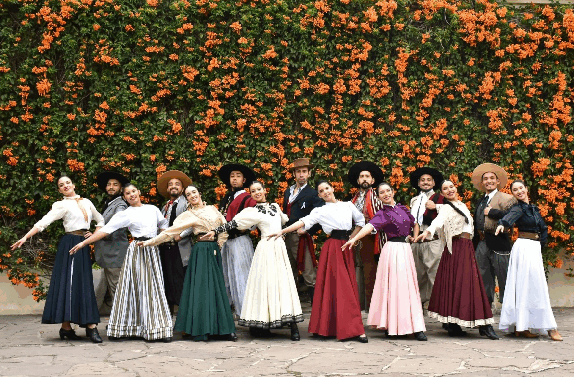 Zapateando por la Patria: el Ballet Tradicional Salteño le pone alma y cuerpo al 25 de Mayo