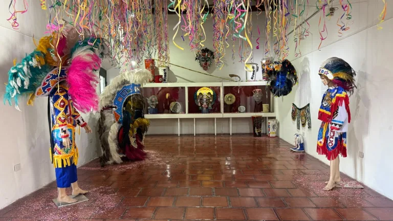 El Museo de la Ciudad abre sus puertas a una muestra gratuita para revivir el corazón del carnaval salteño
