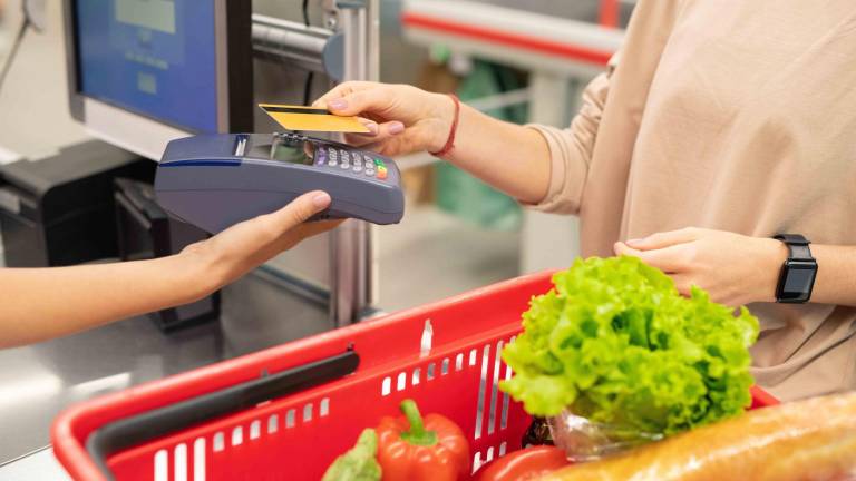 Salta no logra salir de la crisis: el consumo se desploma y los salarios siguen perdiendo contra el costo de vida