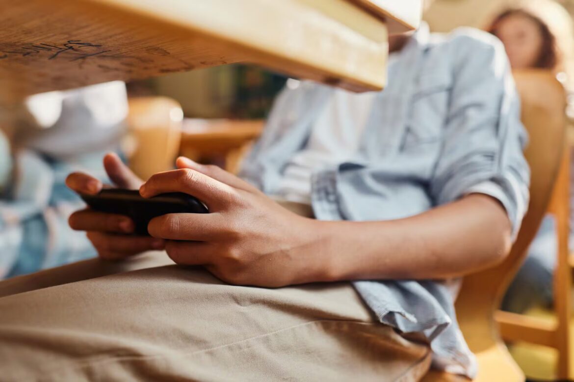 La violencia también se aprende: por qué las escuelas y las familias necesitan actualizarse frente al daño digital